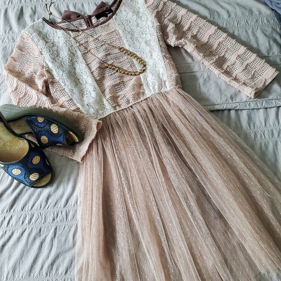 RYU Mixed Media Bowed Back Top - Picture 9 of 14